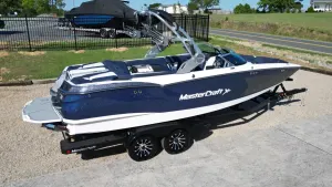 2021-mastercraft-x-star-137087-image10.webp