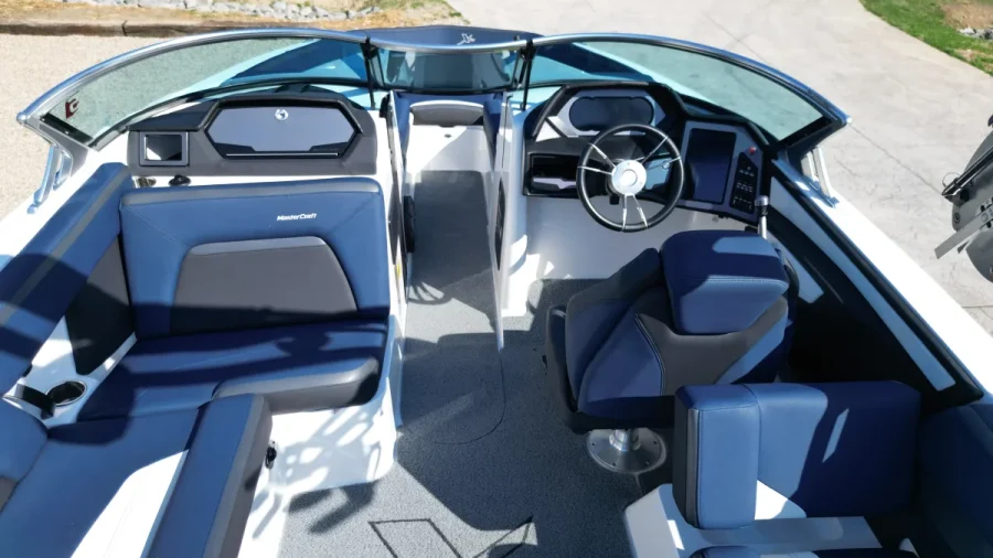 2021-mastercraft-x-star-137087-image2.webp