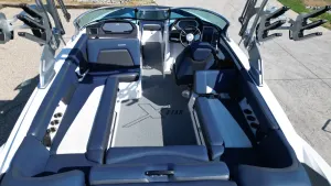 2021-mastercraft-x-star-137087-image4.webp