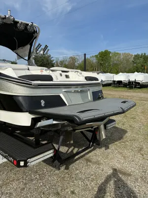 2017-mastercraft-x26-137093-image5.webp