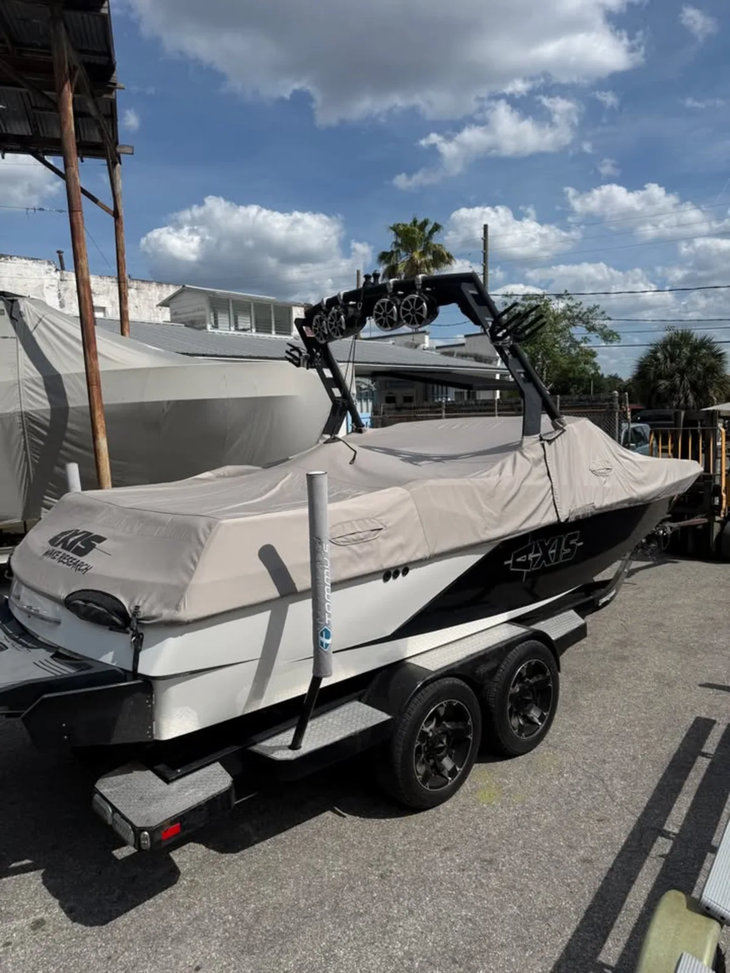 2016 Axis a22