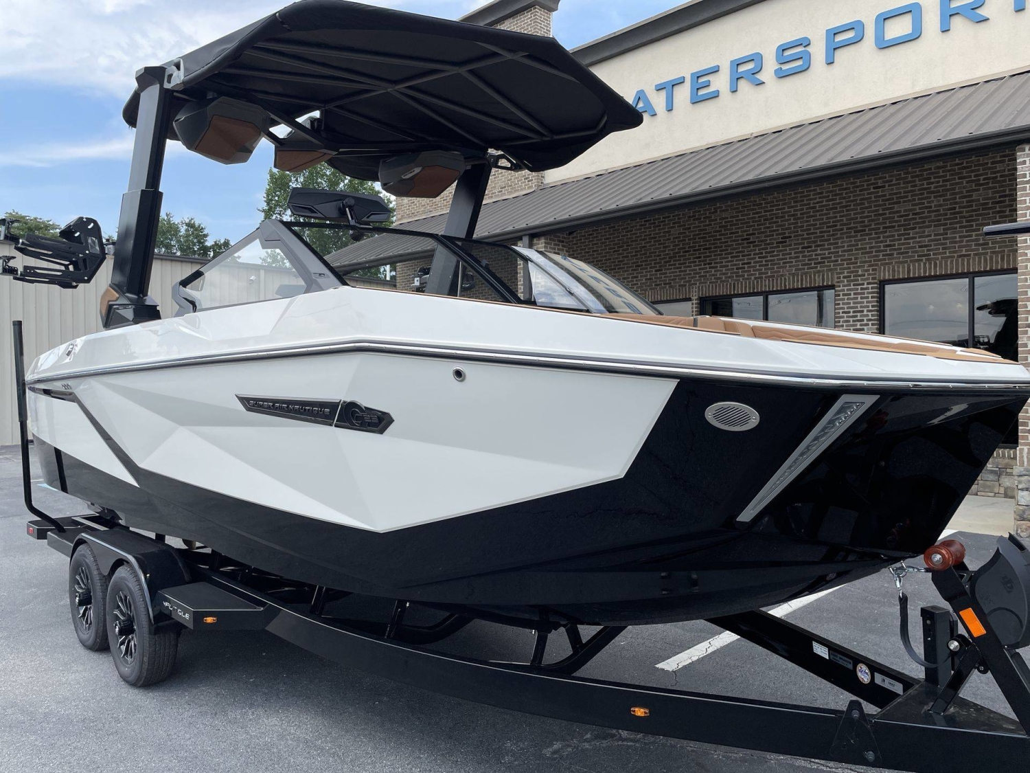 2026 Nautique G23