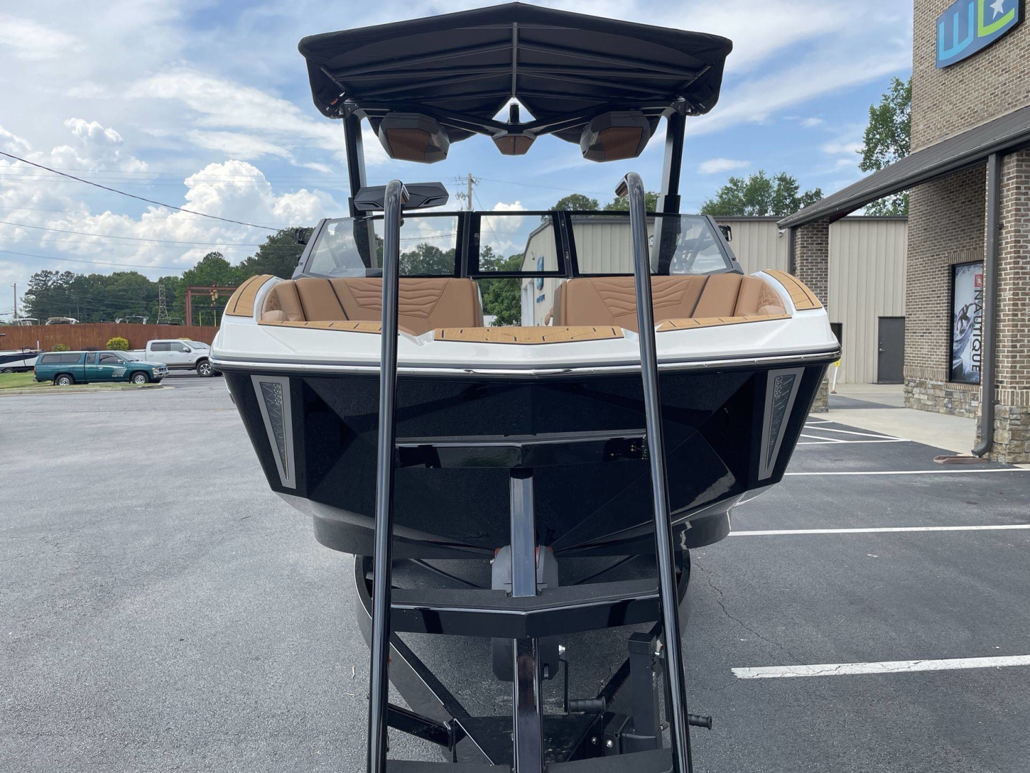 2026 Nautique G23