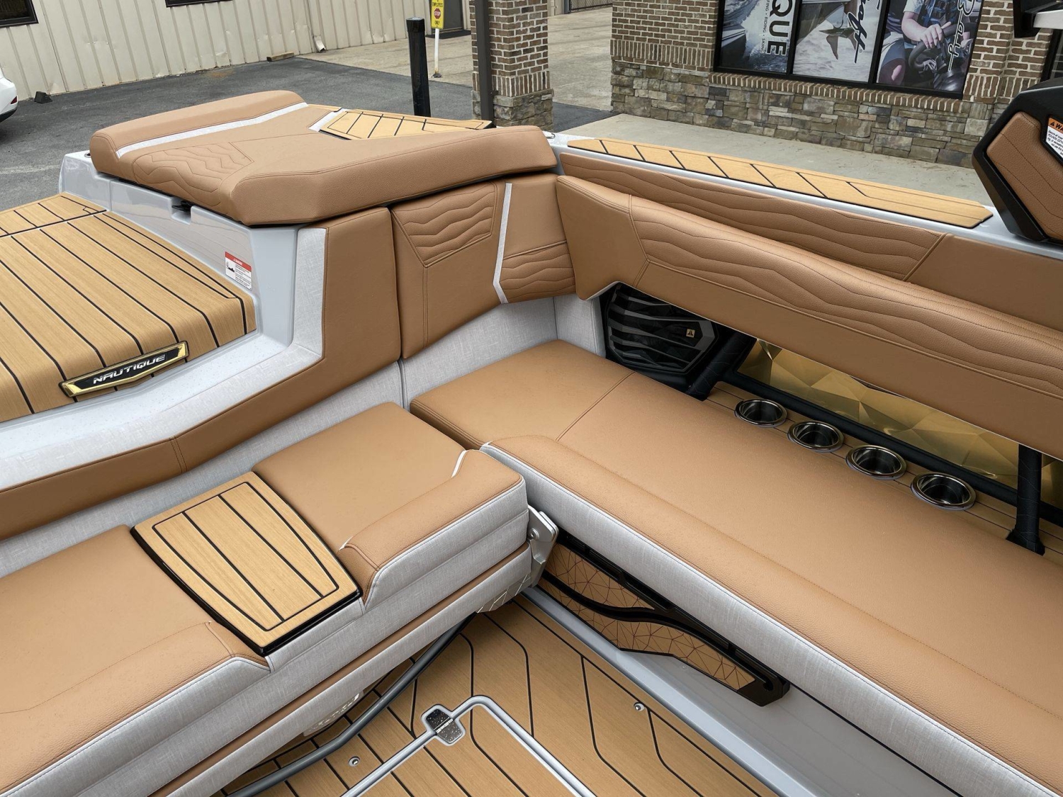 2026 Nautique G25