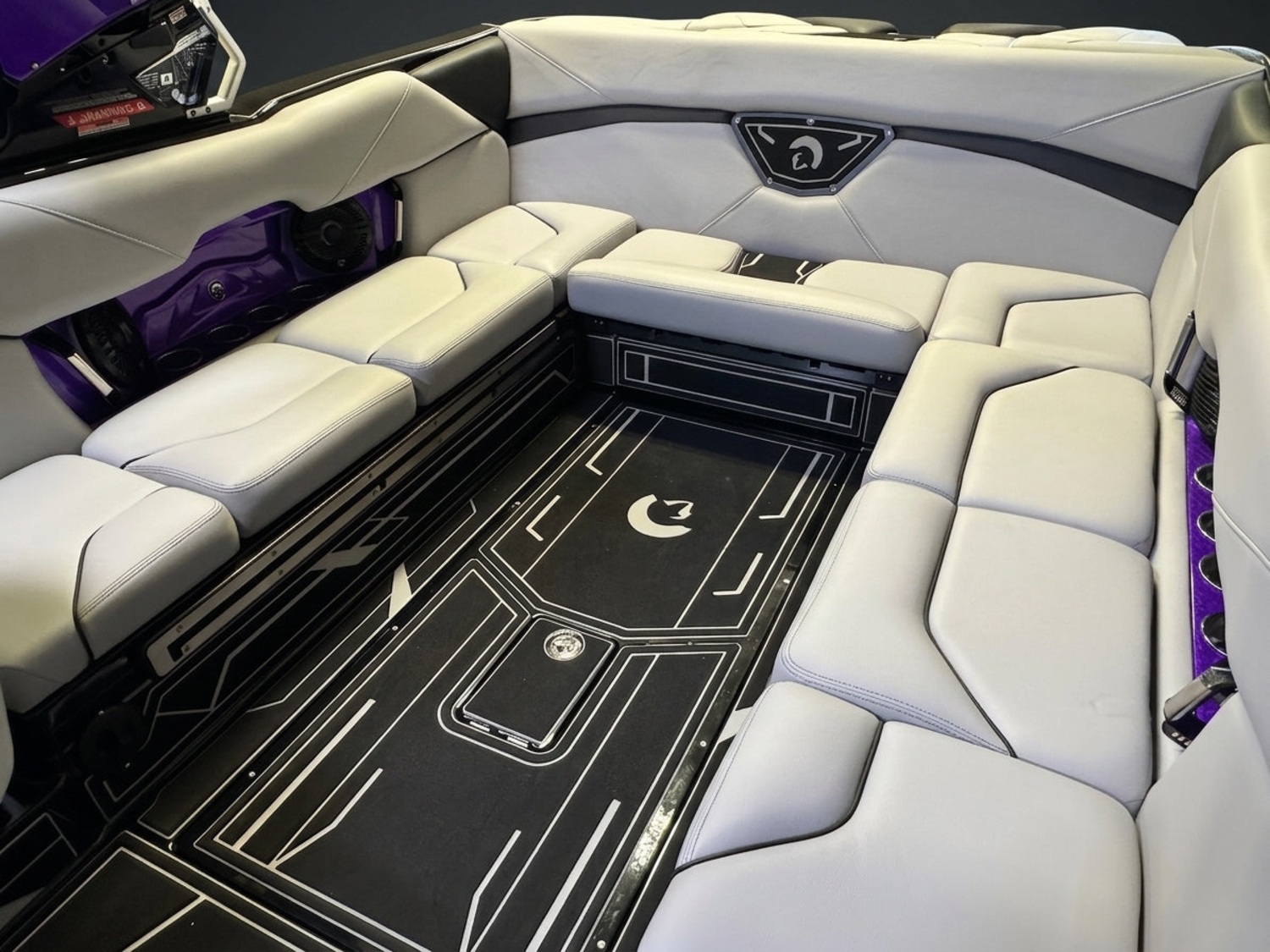 2026 Centurion Boats Nv243