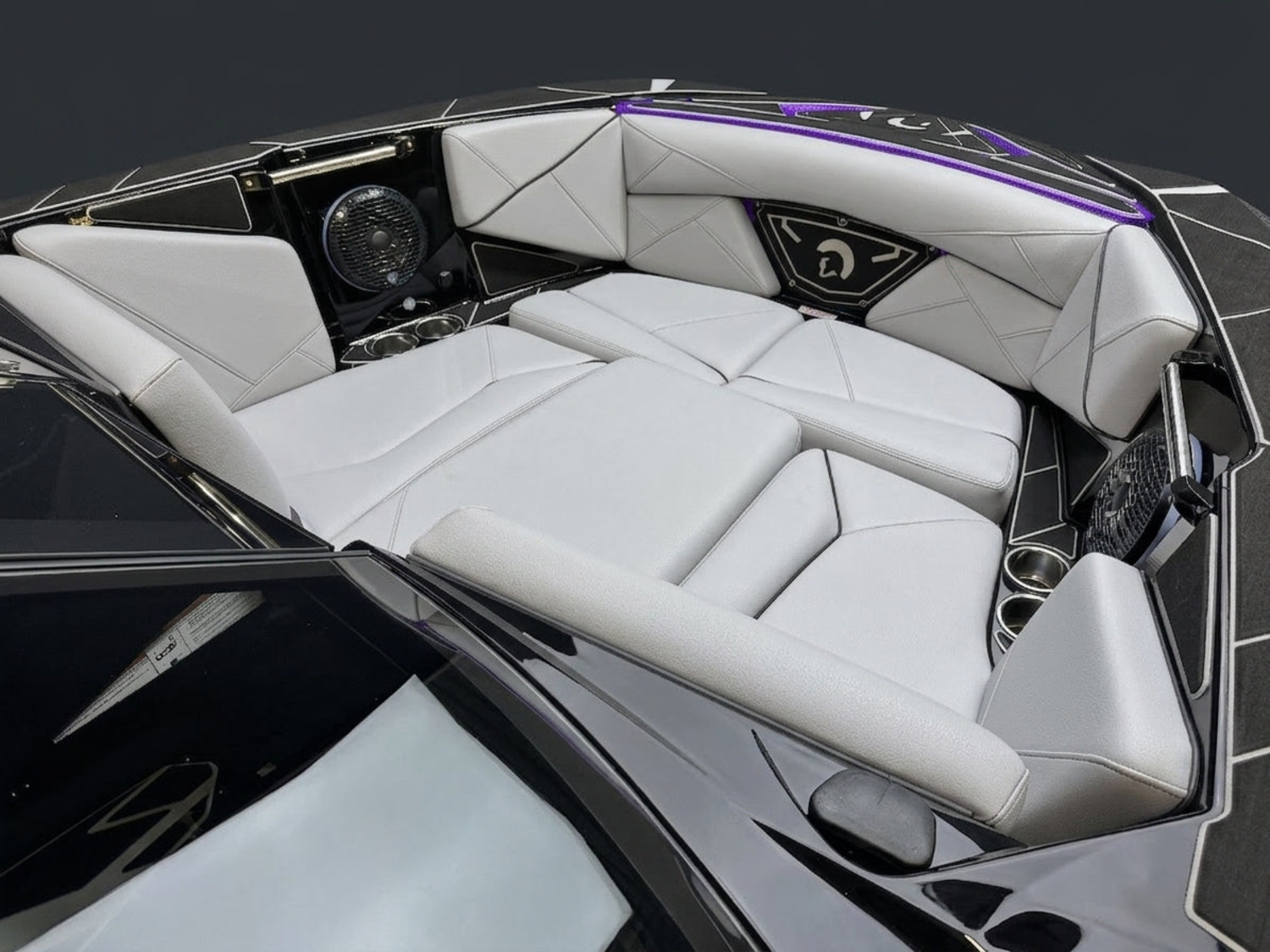 2026 Centurion Boats Nv243