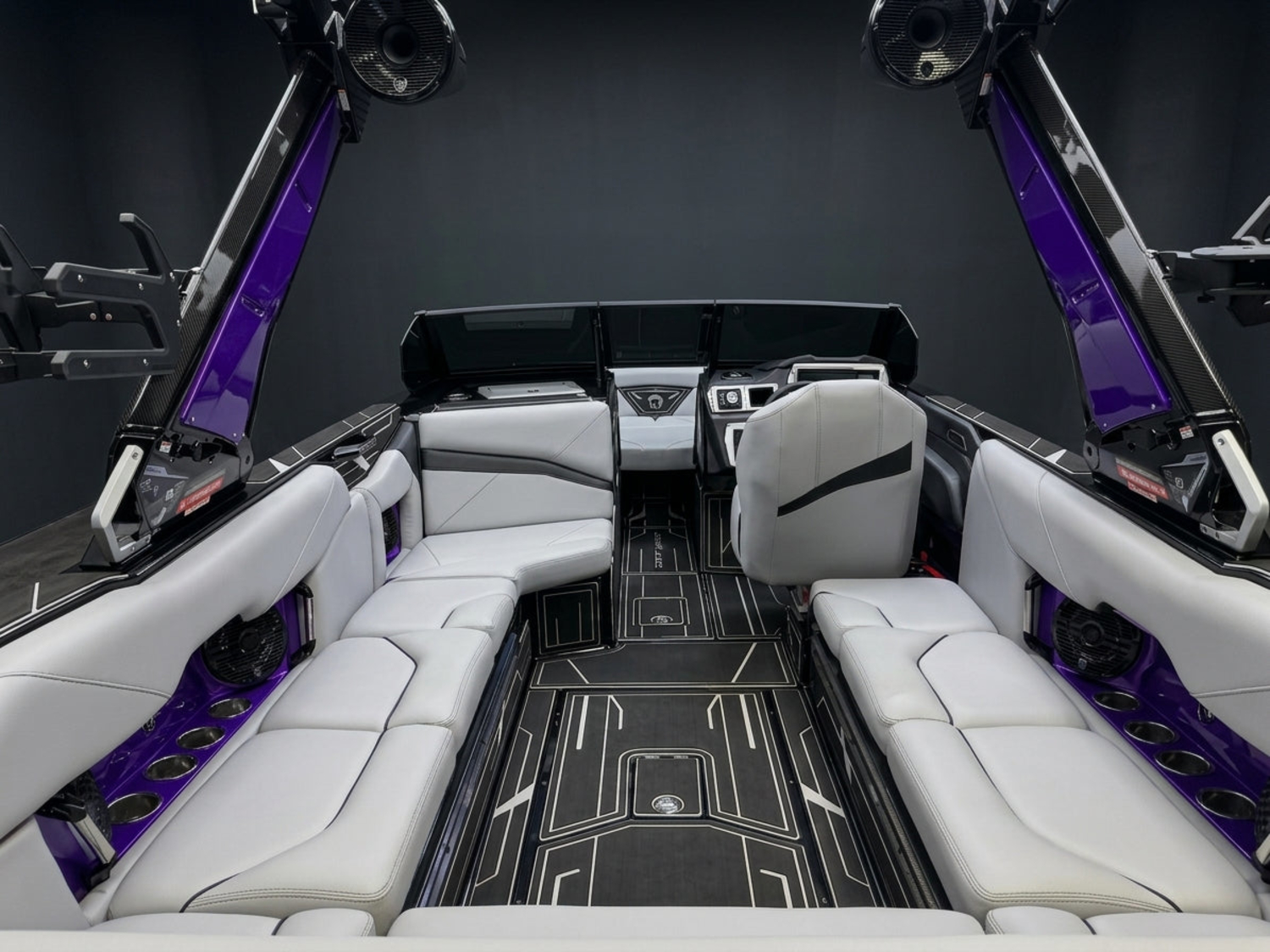 2026 Centurion Boats Nv243