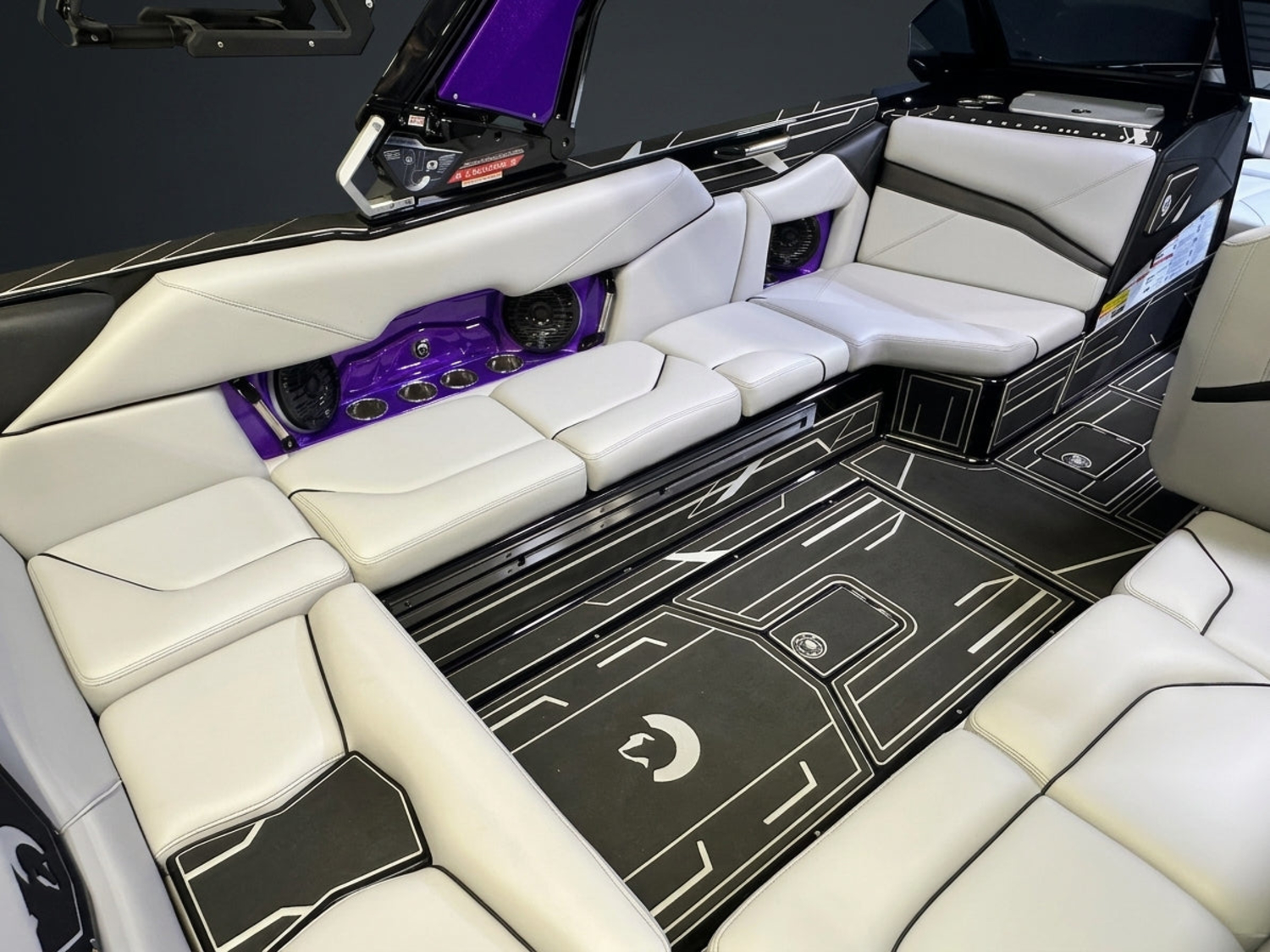 2026 Centurion Boats Nv243