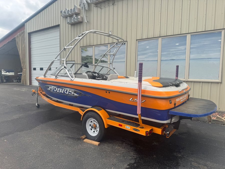 2004-moomba-mobius-lsv--137132-image3