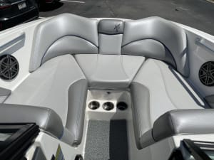 2016-mastercraft-x20-137147-image10