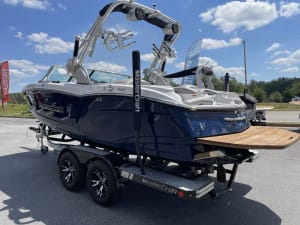 2016-mastercraft-x20-137147-image3