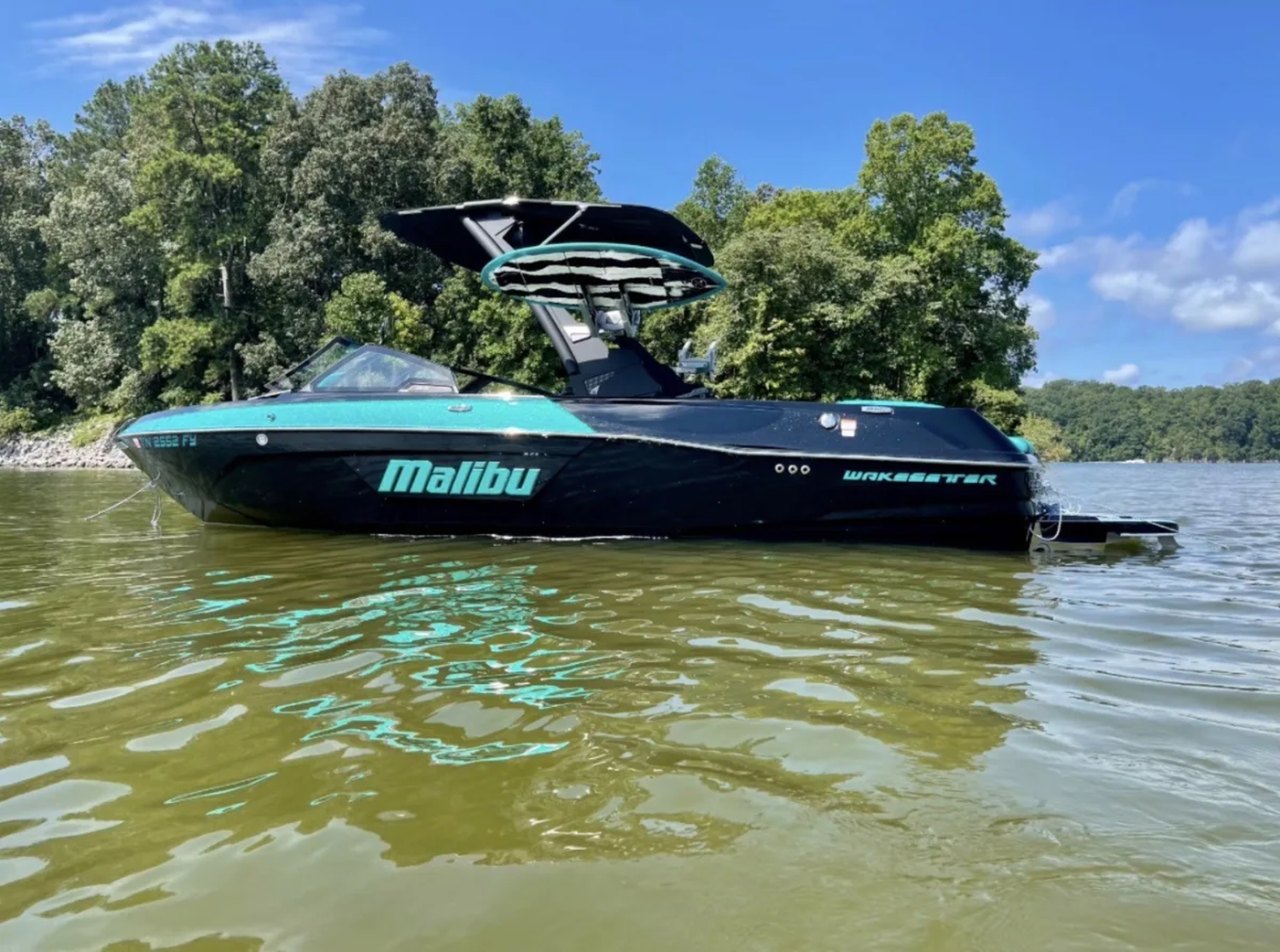 2022 Malibu Boats Wakesetter 23 LSV