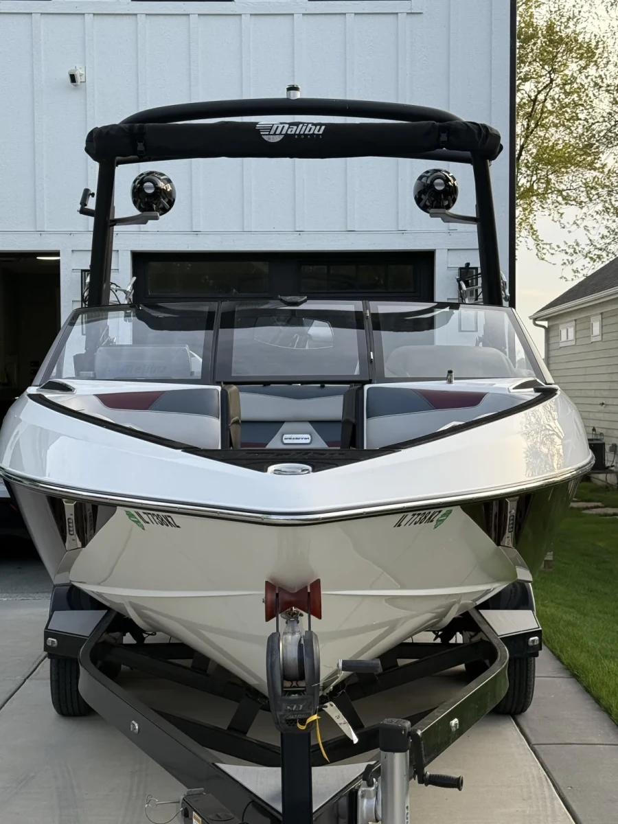 2018-malibu-wakesetter-vlx-137155-image2.webp