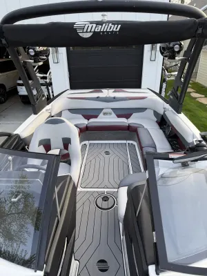 2018-malibu-wakesetter-vlx-137155-image6.webp
