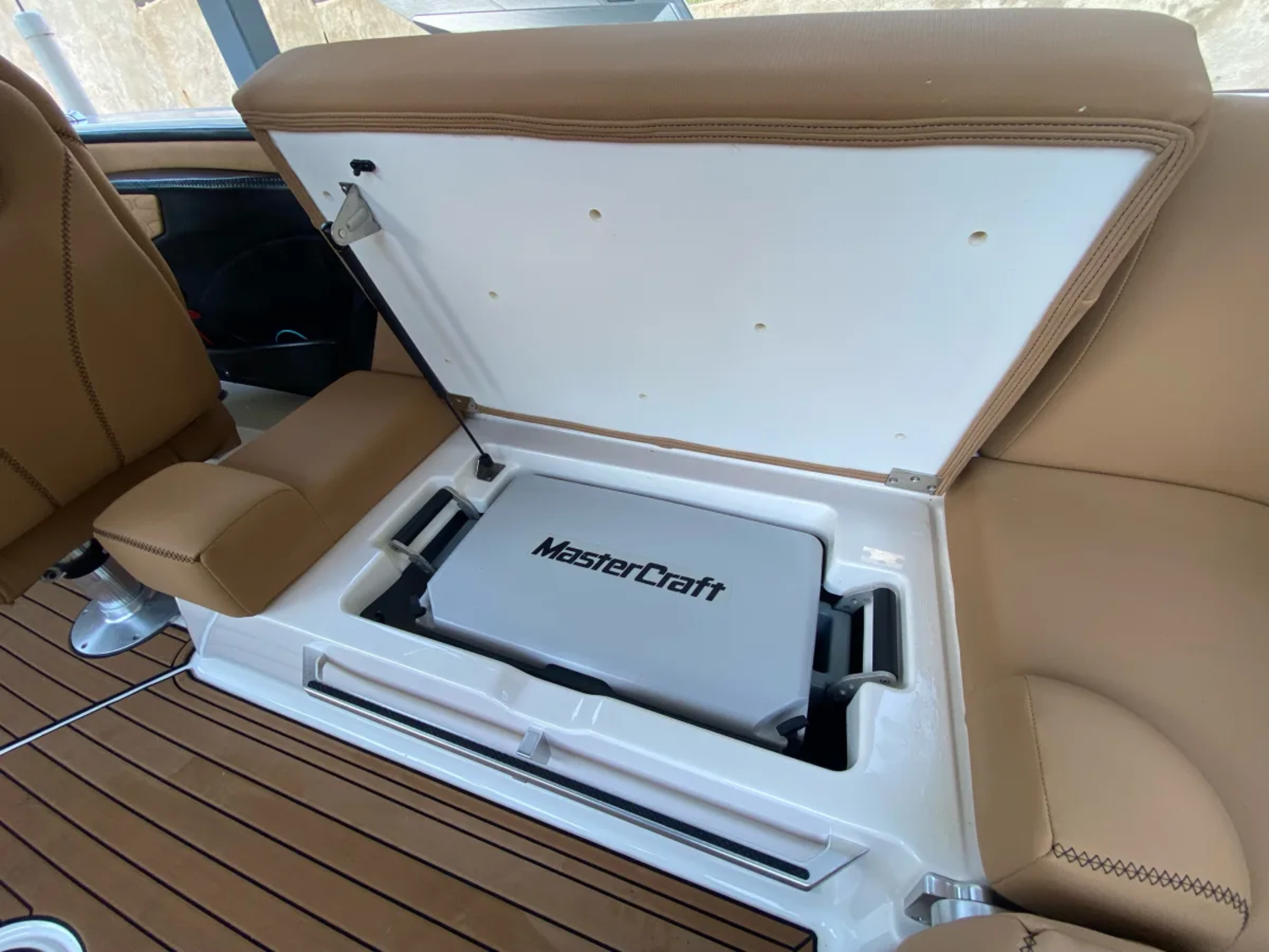 2021 MasterCraft X22