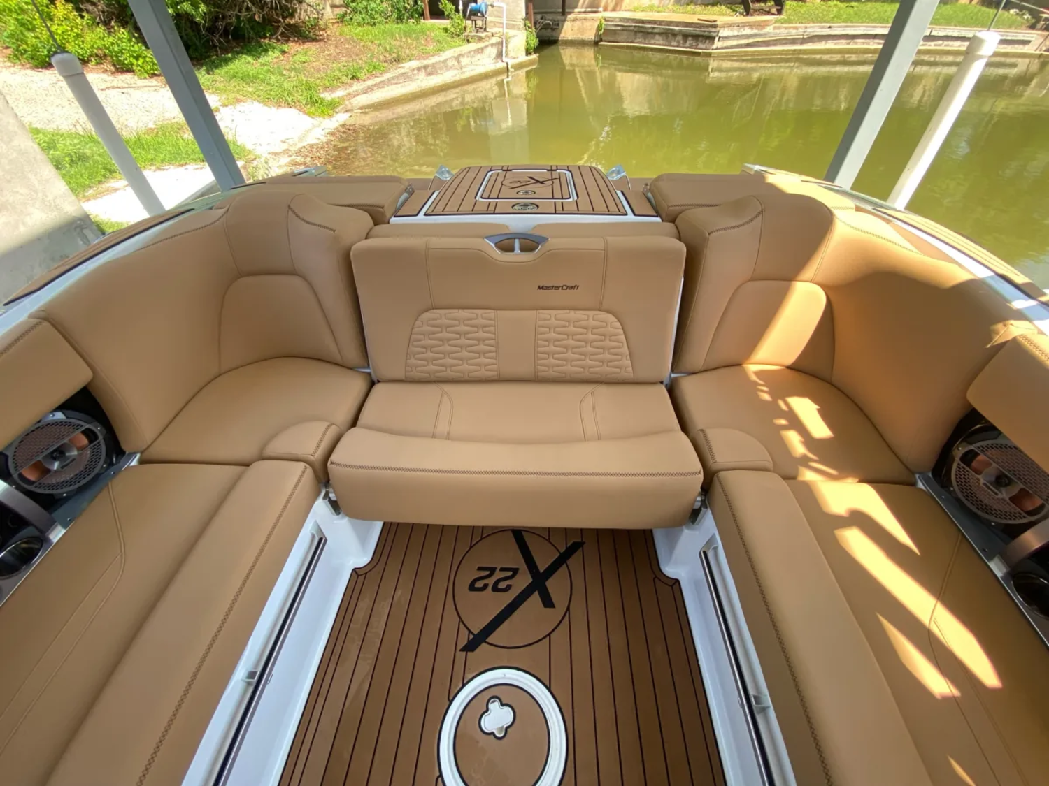2021 MasterCraft X22