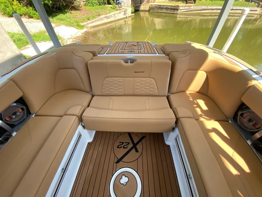2021-mastercraft-x22-137159-image13.webp