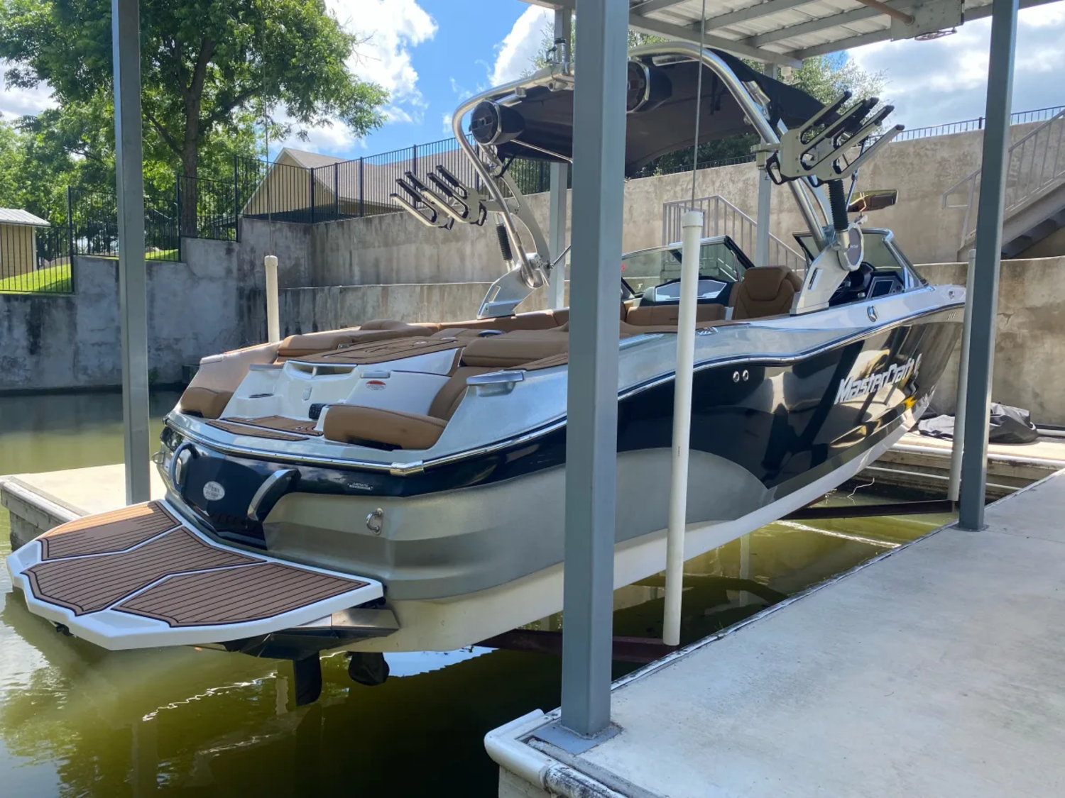 2021 MasterCraft X22