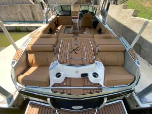 2021-mastercraft-x22-137159-image5.webp