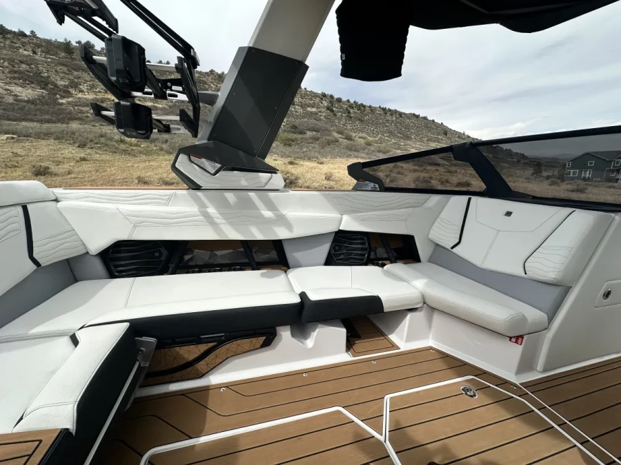 2026-nautique-g23-137161-image6.webp
