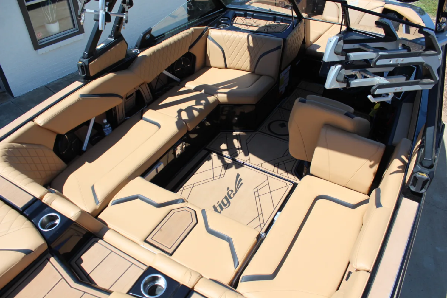 2022 Tige 22RZX - Low Hours! 
