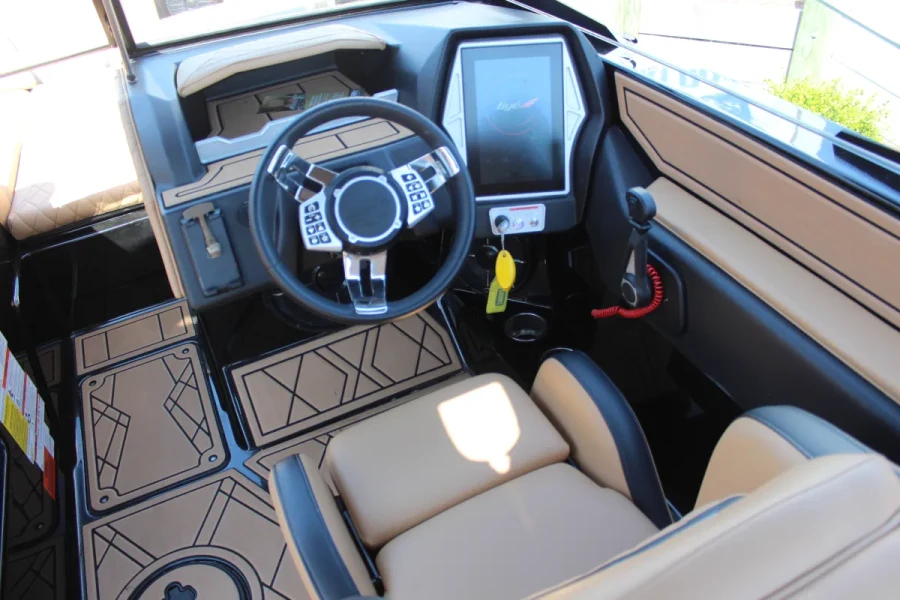 2022-tige-22rzx-137187-image15.webp