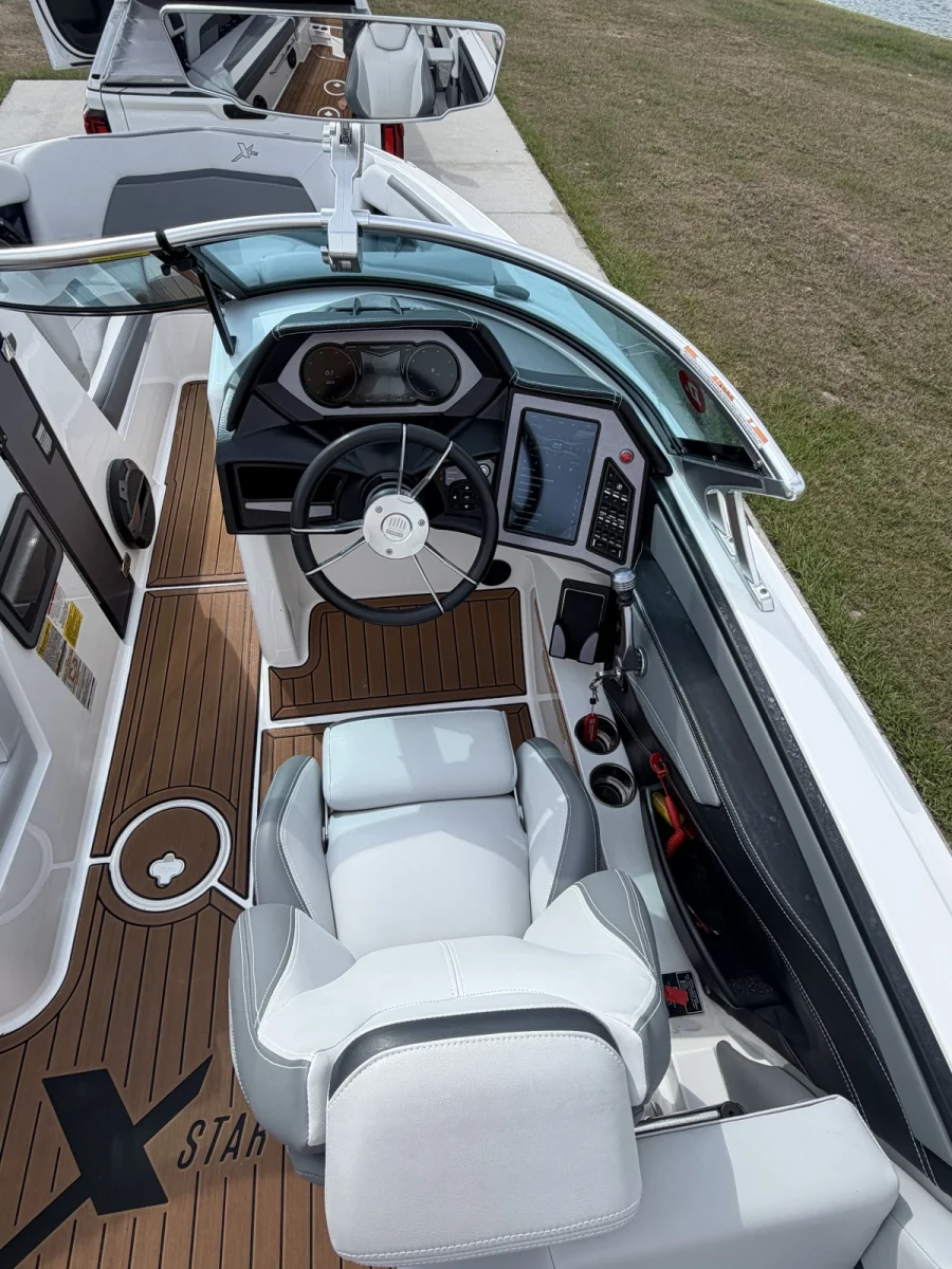 2020-mastercraft-x-star-137203-image10.webp