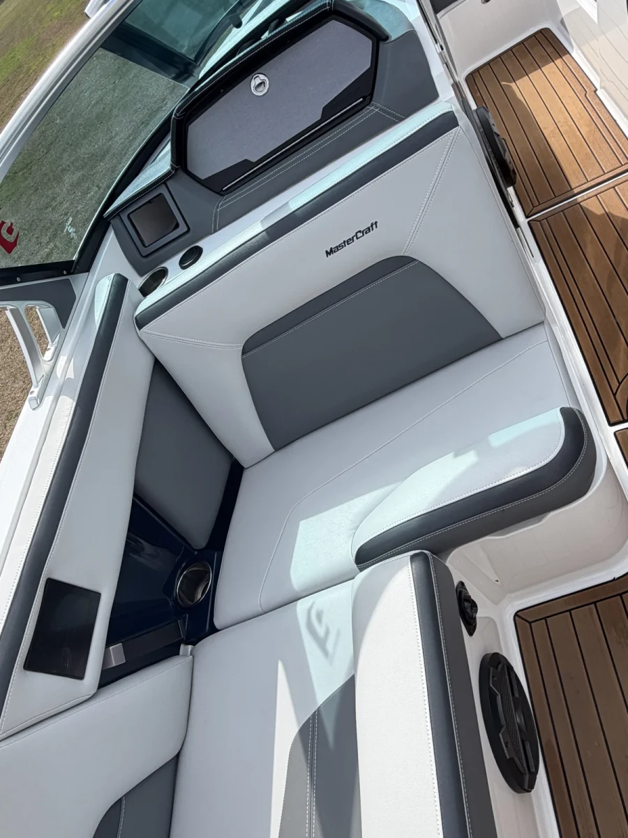 2020-mastercraft-x-star-137203-image17.webp