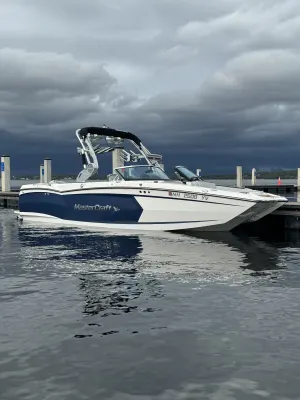 2020-mastercraft-x-star-137203-image17_131354.webp