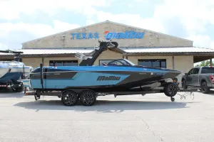2023-malibu-wakesetter-24-mxz-137204-image0.webp