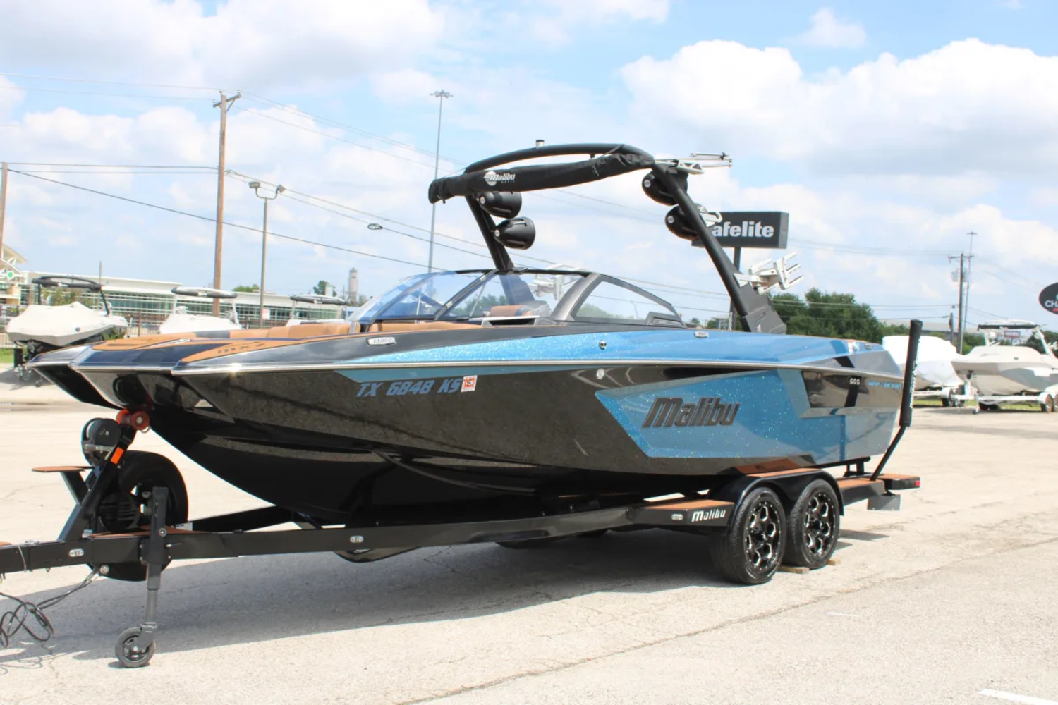 2023 Malibu 24 MXZ