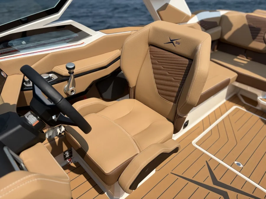 2027-mastercraft-x23-137246-image7.webp