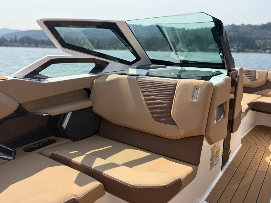 2027-mastercraft-x23-137246-image8.webp