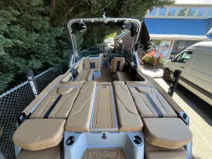 2027-mastercraft-xt23-137250-image4.webp