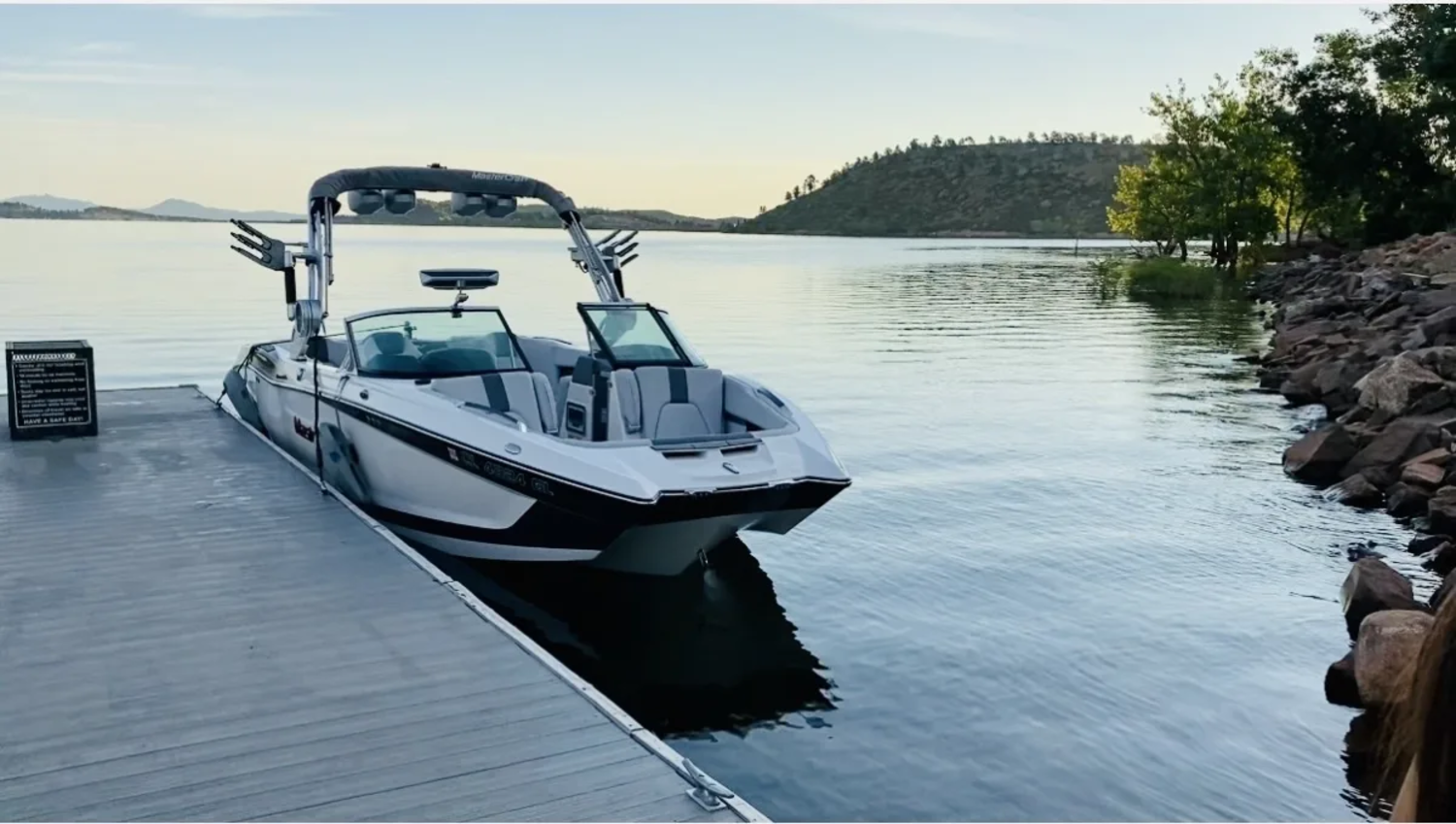 2019 MasterCraft X22 Only 60 Hours Garage Kept
