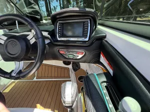 2017-nautique-super-air-nautique-230-137282-image8.webp