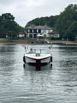 2018-mastercraft-xt25-137285-image2.webp