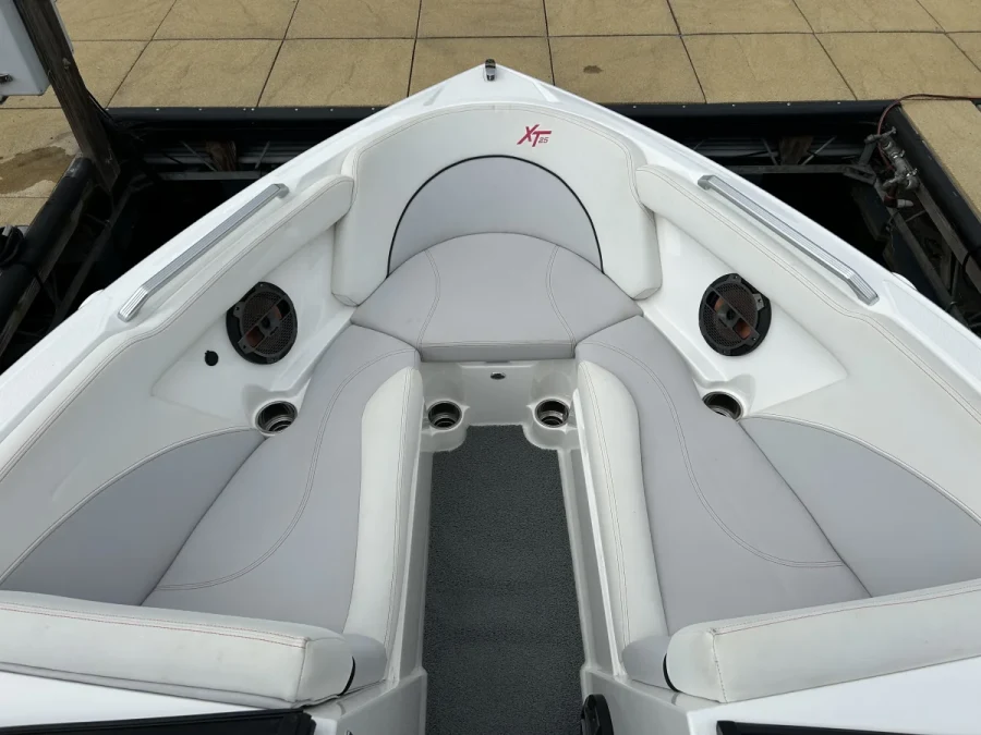 2018-mastercraft-xt25-137285-image8.webp
