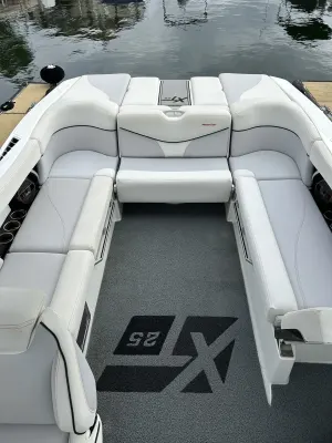 2018-mastercraft-xt25-137285-image9.webp