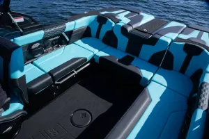2026-mastercraft-xt23-137317-image10.webp