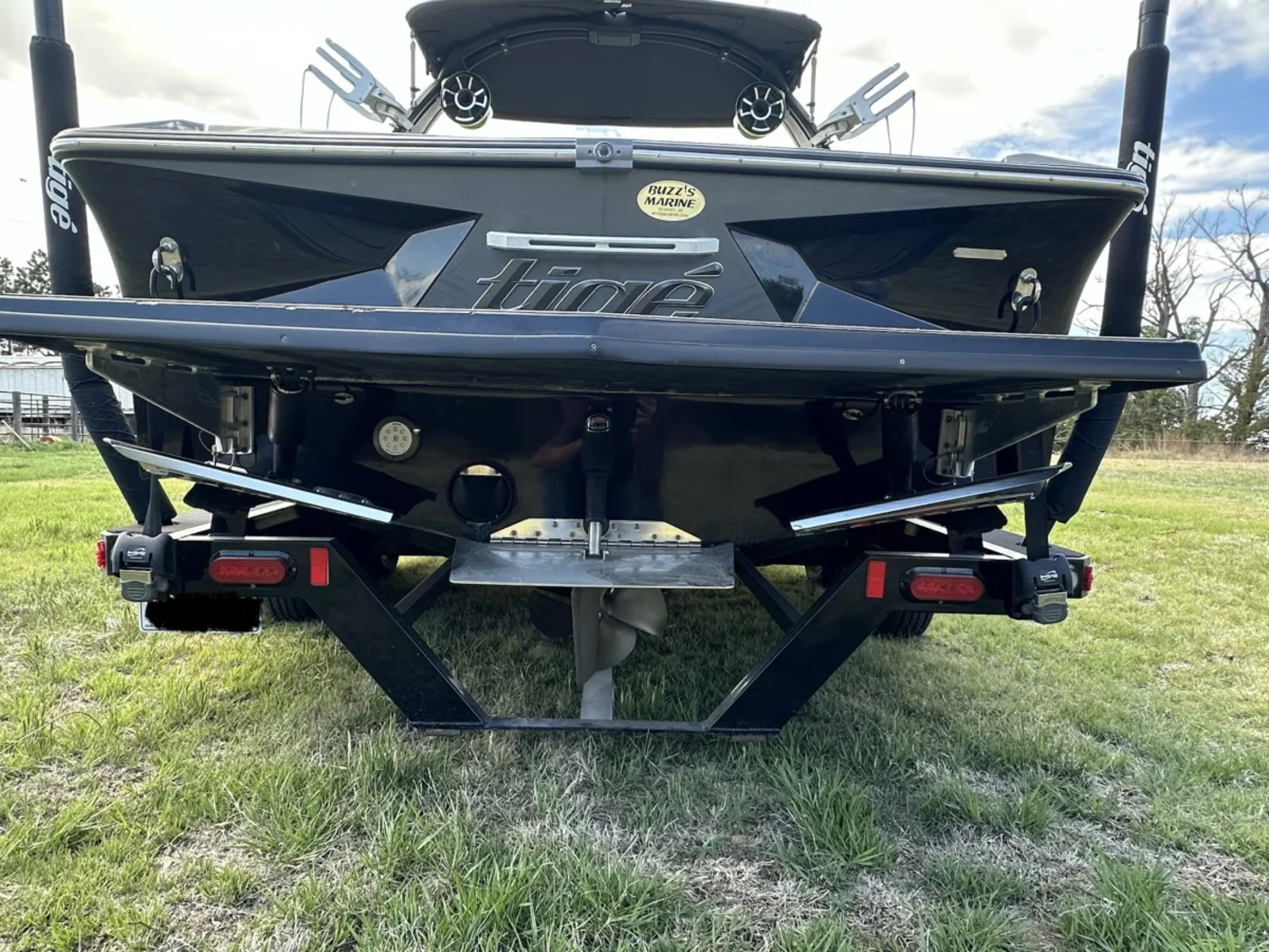 2017 Tige Boats RZ2