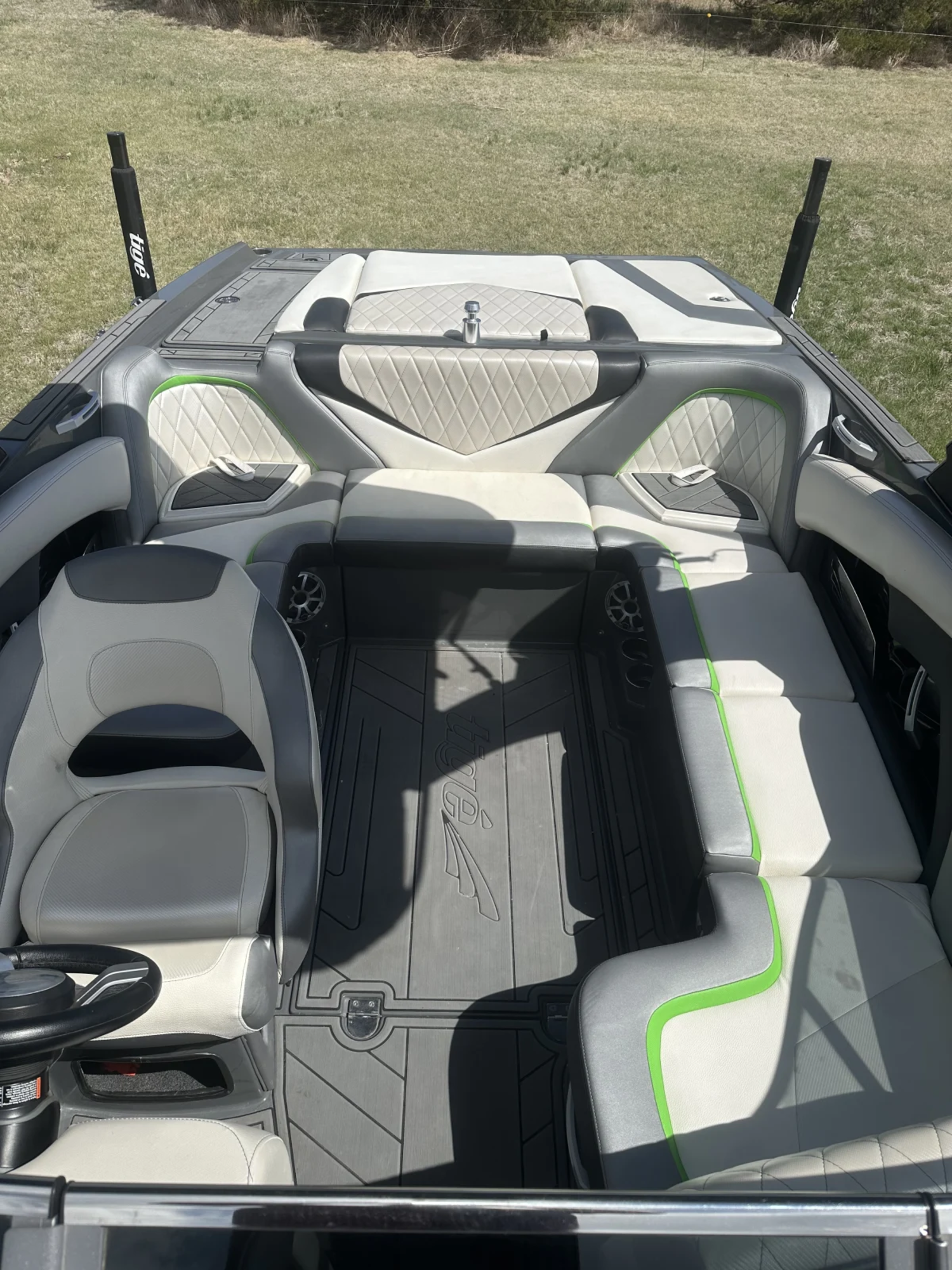 2017 Tige Boats RZ2