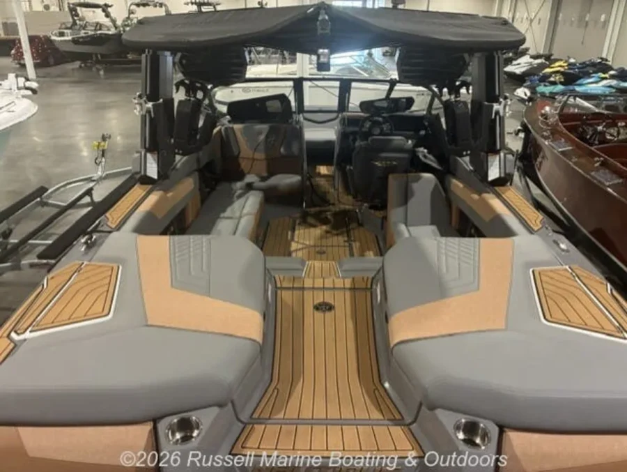 2024-nautique-g23-137361-image4.webp
