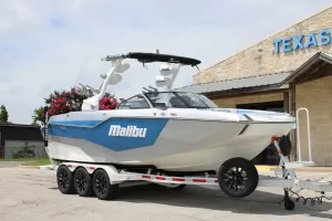 2026-malibu-m242-137368-image1.webp