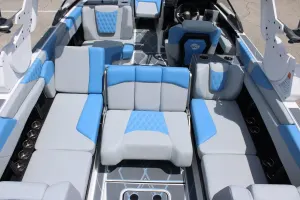 2026-malibu-m242-137368-image12.webp