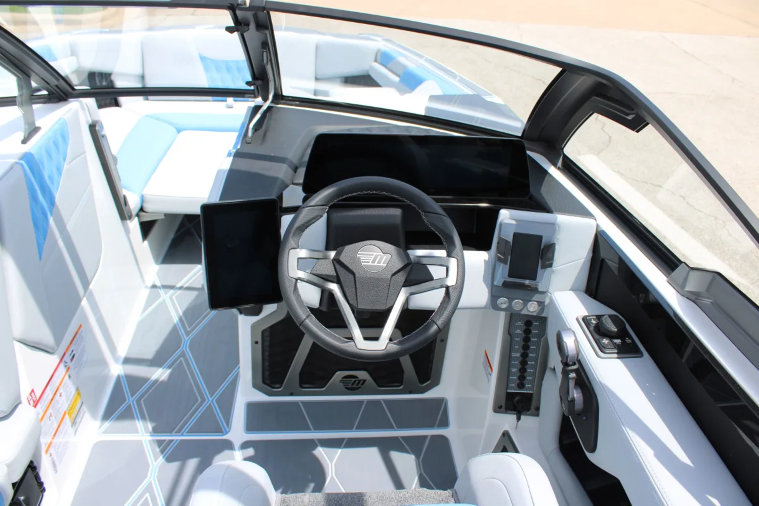 2026 Malibu M242
