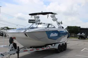 2026-malibu-m242-137368-image3.webp