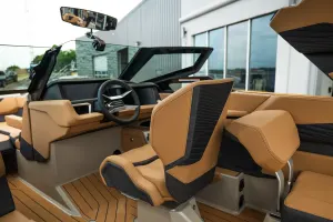 2026-mastercraft-x24-137375-image11.webp
