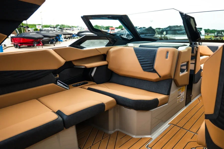 2026-mastercraft-x24-137375-image14.webp