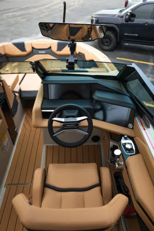 2026-mastercraft-x24-137375-image15.webp